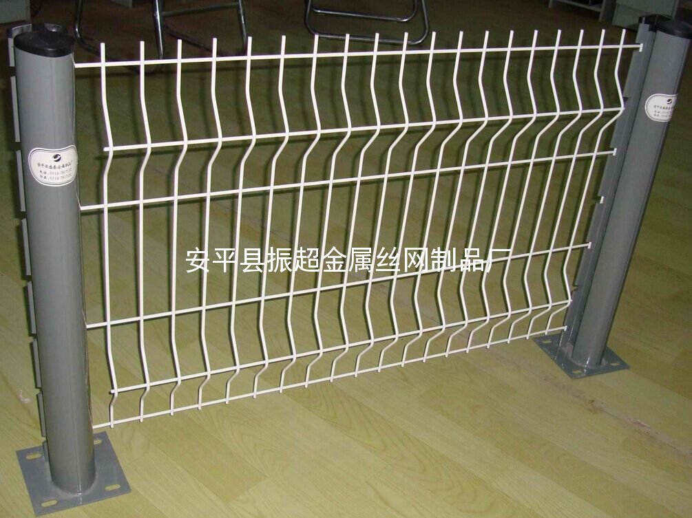三角折彎防護網 護欄網 隔離網-m.chinajsh88.com