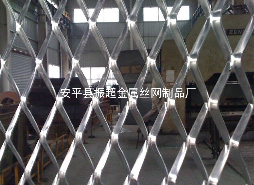 304不銹鋼板網(wǎng) 金屬板網(wǎng)-m.chinajsh88.com 安平縣振超金屬絲網(wǎng)制品廠
